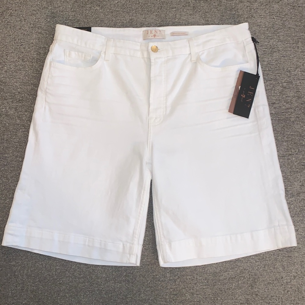 Jen7 Bermuda Shorts